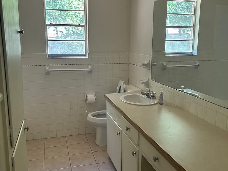 1817 Richland Dr — Photo 5