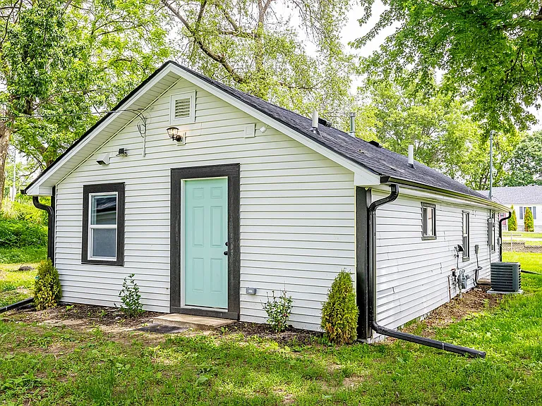 4076 Indianola Ave — Photo 25