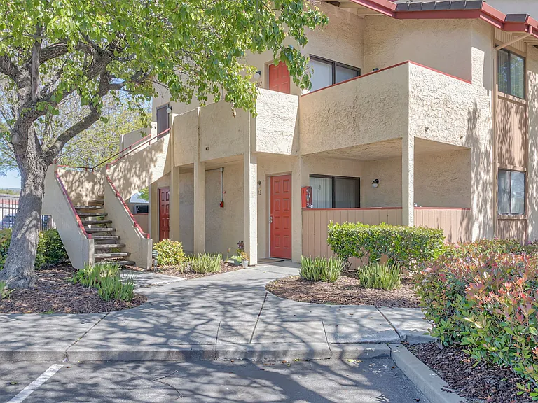 Bayshore Estates — Photo 13