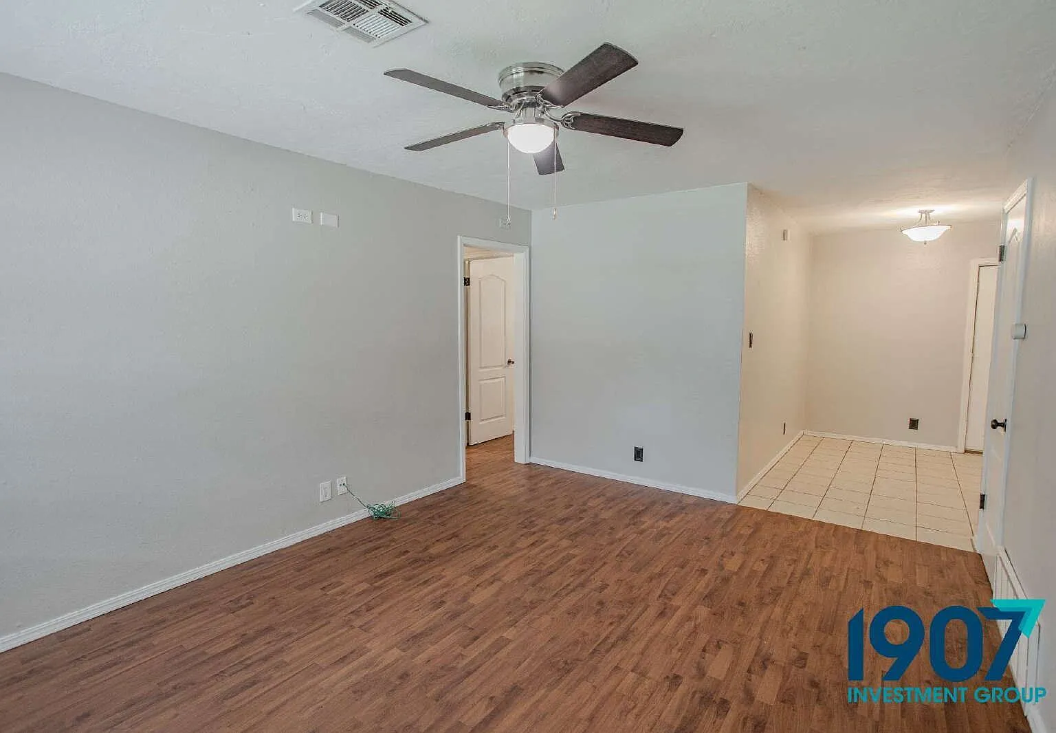 3 bed, 1.0 bath, 1384 sqft, $1,400 — Photo 4