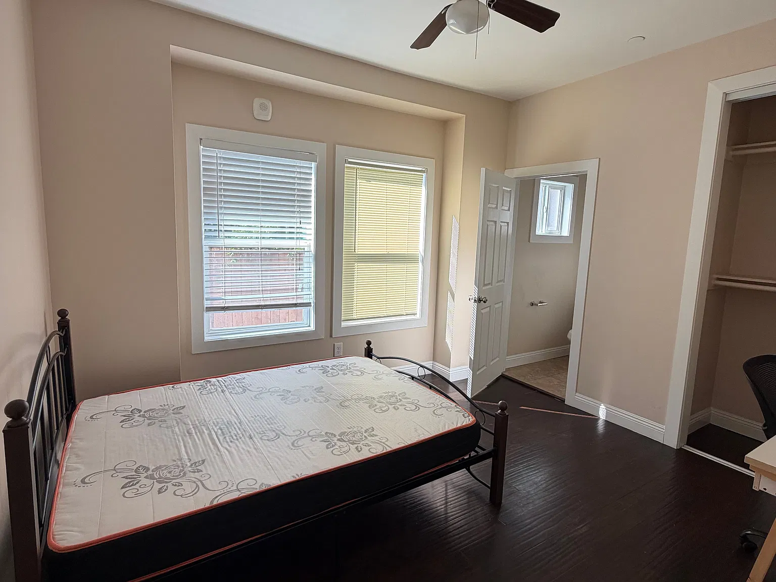 4 bed, $5,000 — Photo 3