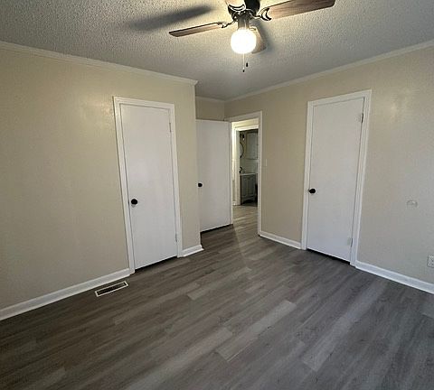 5th image of 1615 W 24th Ave