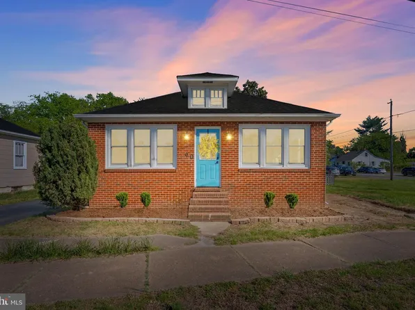 90 Chatham Heights Rd, Fredericksburg, VA 22405