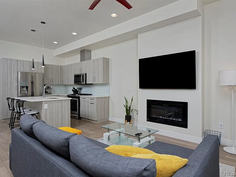 3044 Wilson Ct #2 — Photo 7