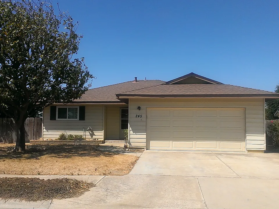 245 Larson Ln