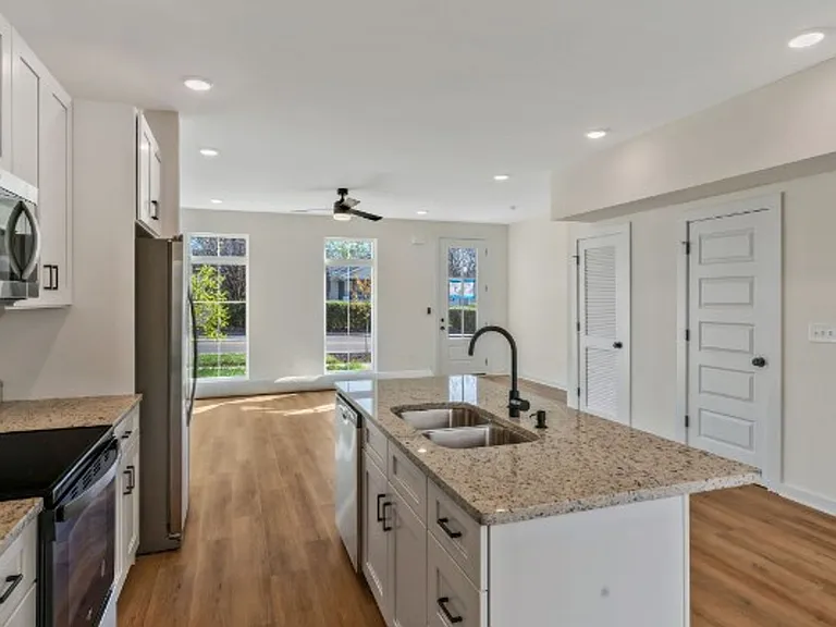 310 Cedar St #1 — Photo 10