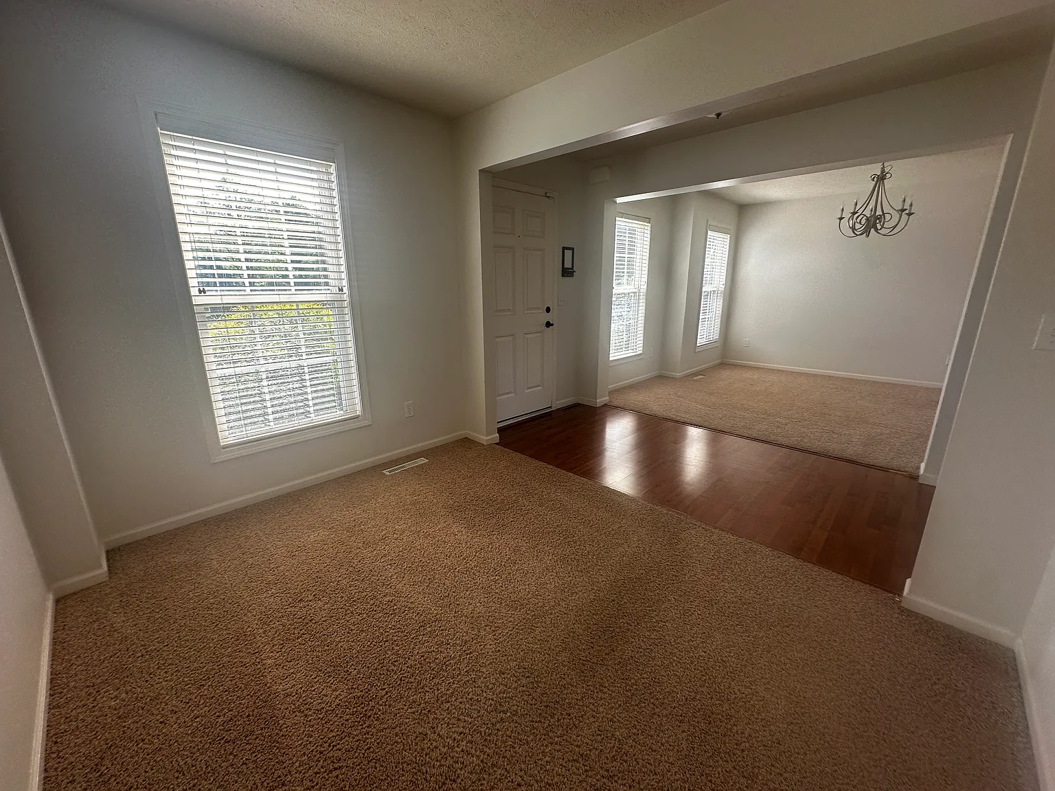 4 bed, 2.5 bath, 2120 sqft, $2,800 — Photo 3