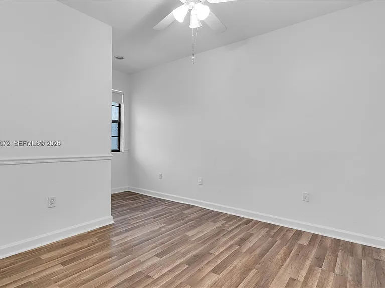 3202 SE 6th St #3202 — Photo 14