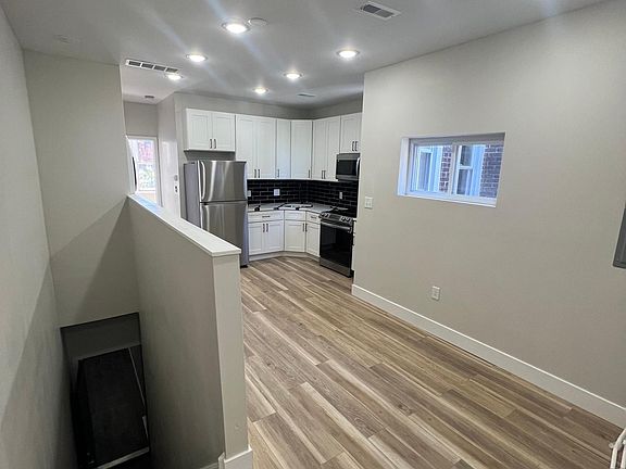 2nd image of 1231 W Seltzer St #2