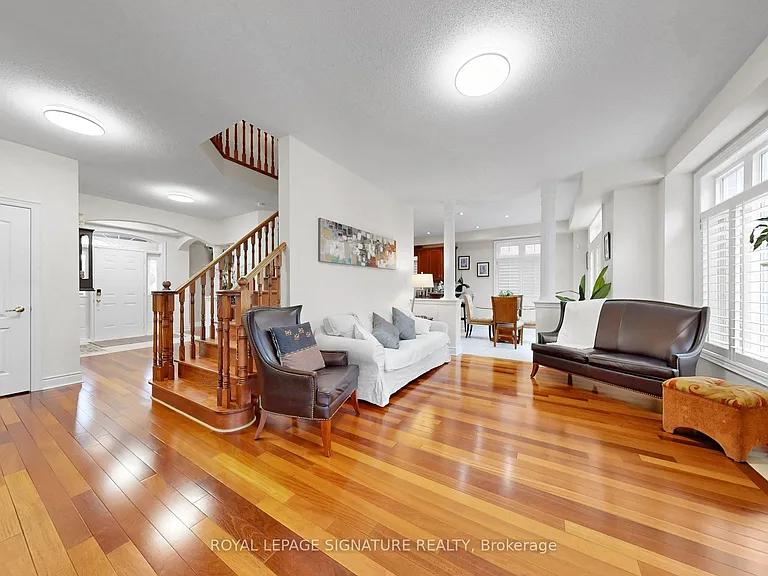 1590 Hallstone Rd — Photo 23