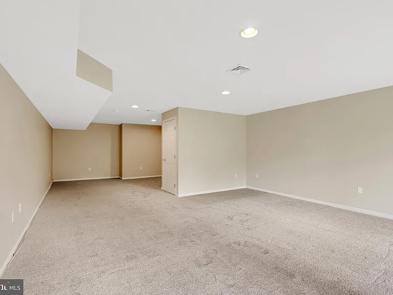 103 Whispering Brooke Dr #103 — Photo 37