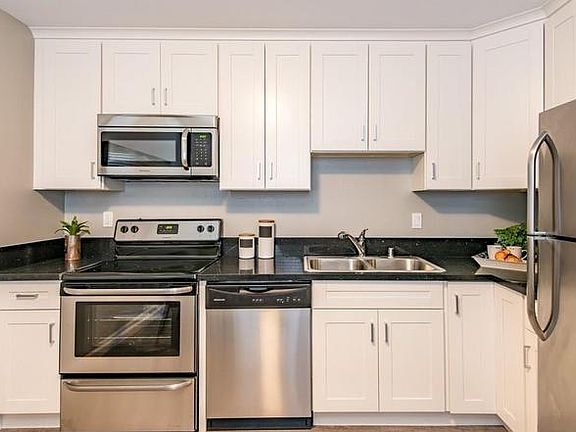 2nd image of 3680 Greenlee Dr APT 2