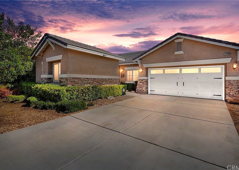 1st image of 12485 Pinos Verde Ln