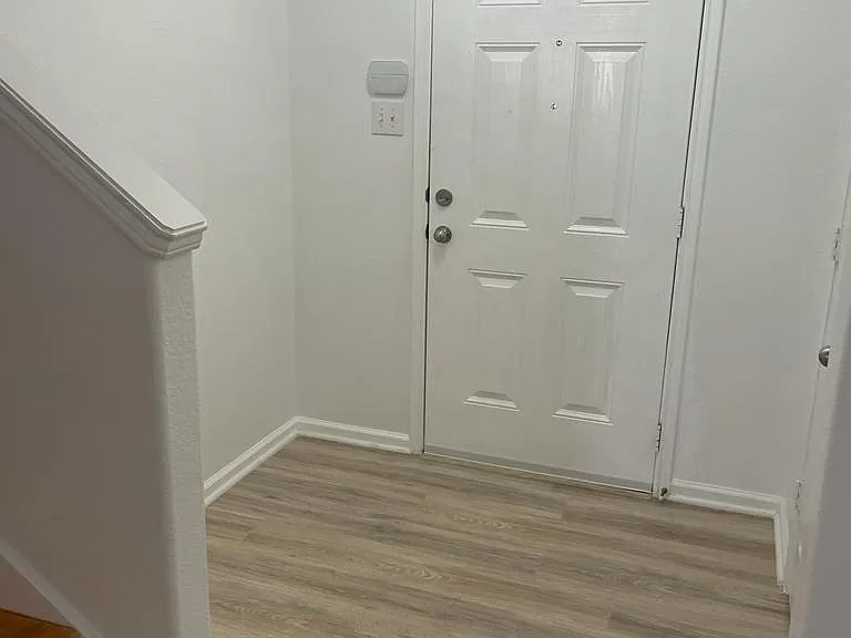 101 Cliffbrook Dr — Photo 3