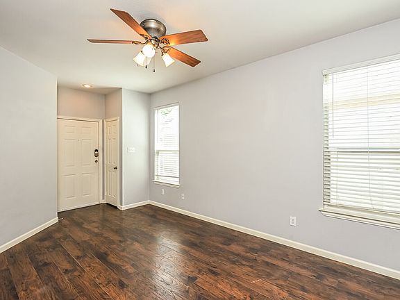 4th image of 9824 Birch Dr