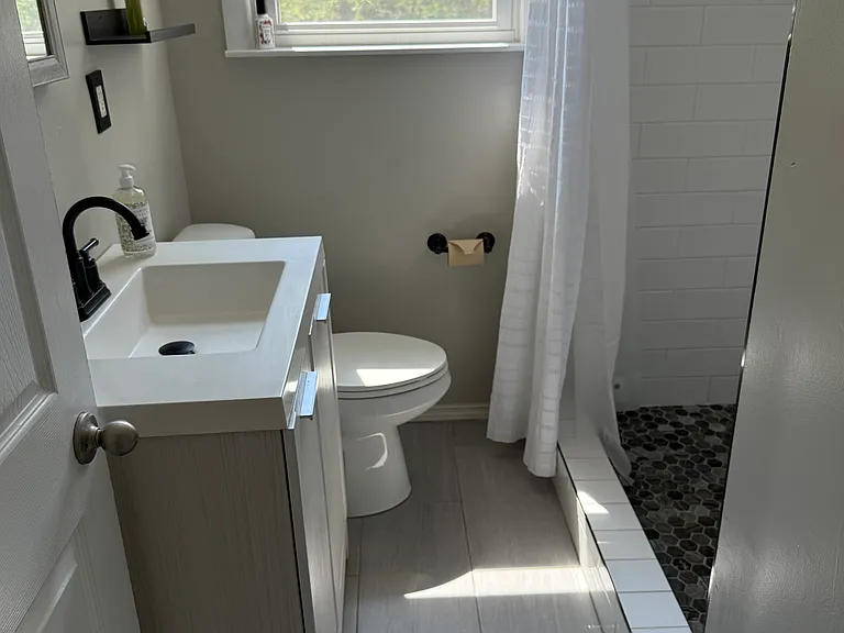 702 Joyce Ln — Photo 13