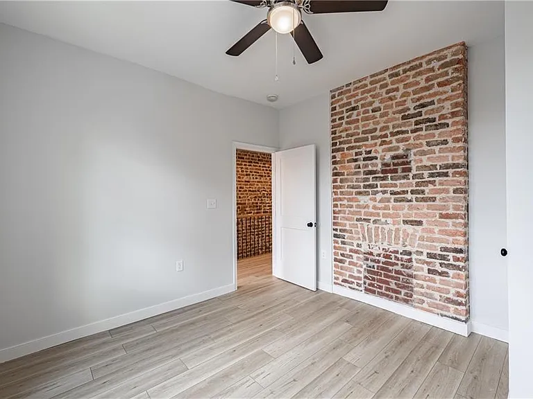 113 S Stafford Ave #B — Photo 4