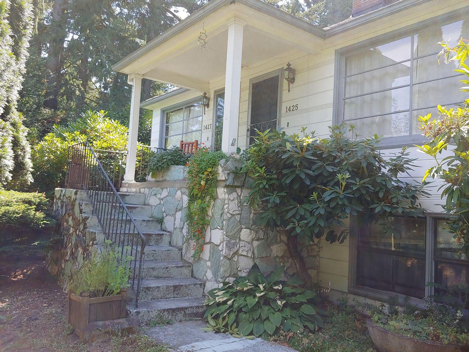 1425 SW Taylors Ferry Rd, Portland, OR 97219 Zillow