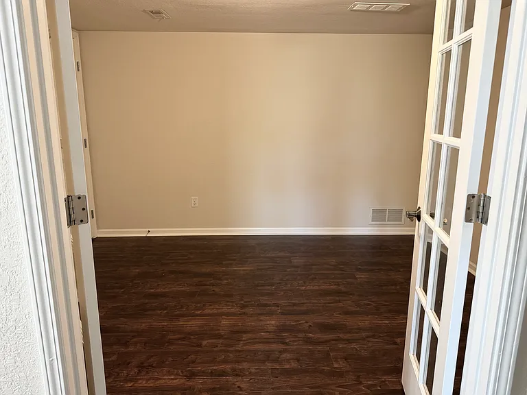 1546 Legend Trail Dr #B — Photo 11