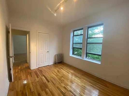 Rented by Lang Realty LLC | media 5