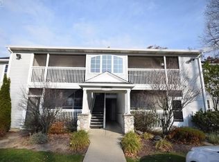 12434 Saint Andrews Way, Fenton, MI 48430