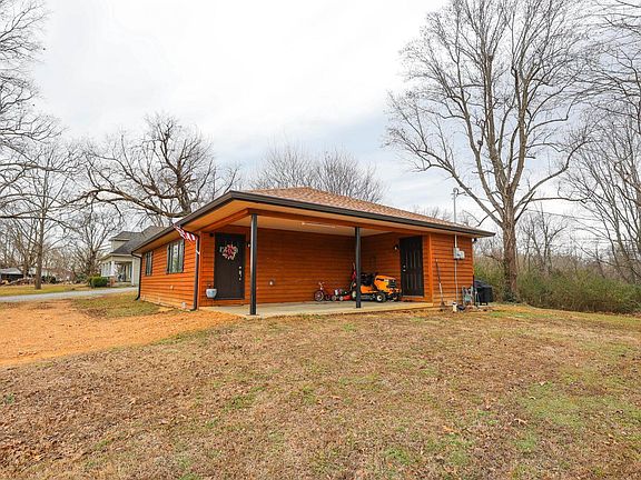3rd image of 1472 Mayfield Hwy