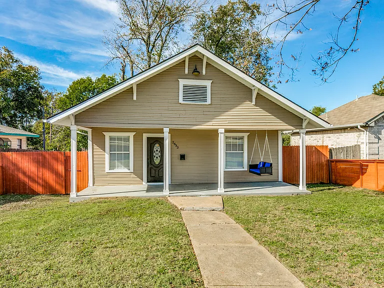 2633 S Denley Dr — Photo 1