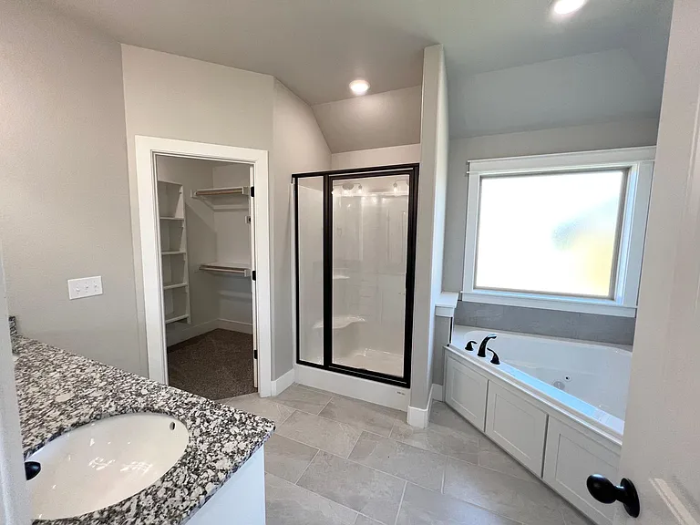 1037 Trailwood St — Photo 10