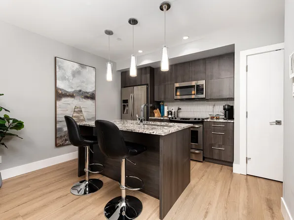 11969 Jasper Ave NW #1404, Edmonton, AB T5K 0P1