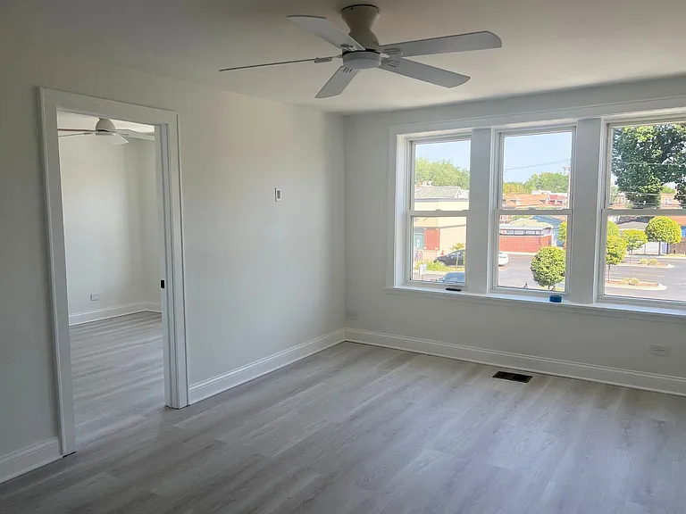 4343 W Diversey Ave #2 — Photo 9