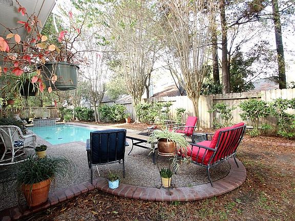 4th image of 1503 Sandy Park Dr