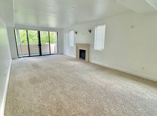 11611 Montana Ave APT 305, Los Angeles, CA 90049