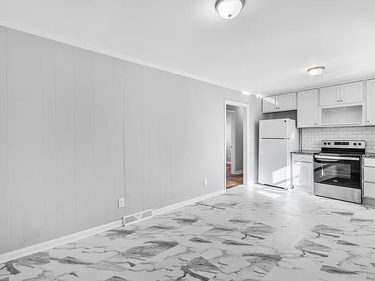 519 W Florida St — Photo 8