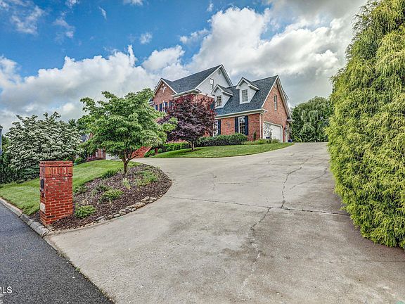 2nd image of 5621 John Gaines Blvd