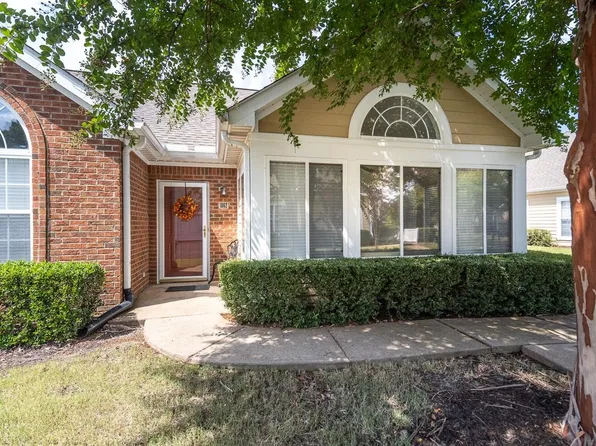 1862 Appling Oaks Cir #37, Cordova, TN 38016