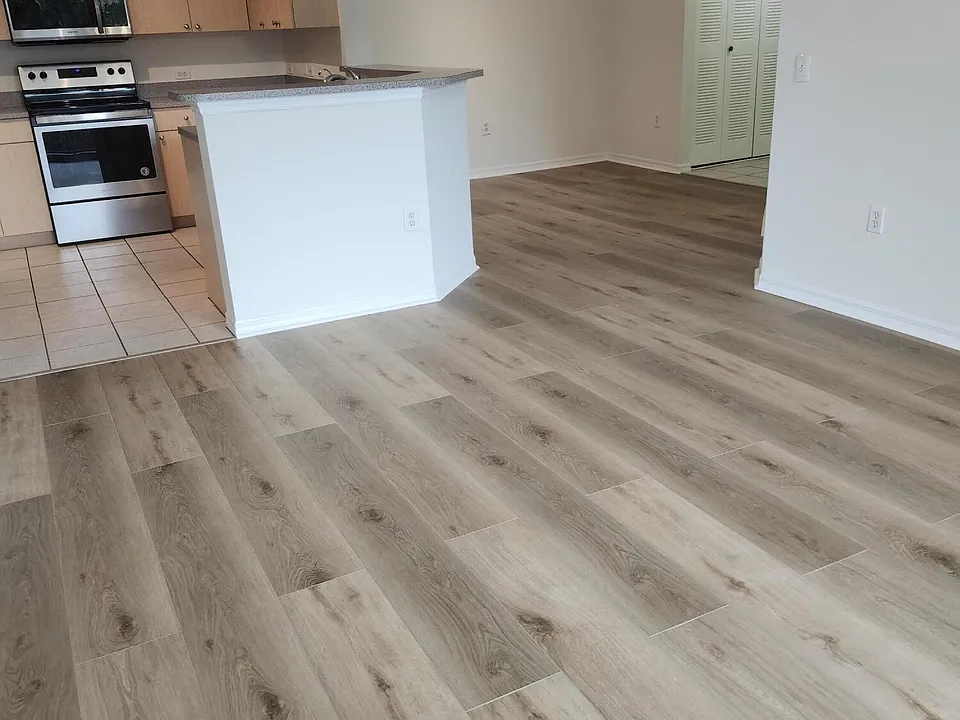 1009 Villa Ln