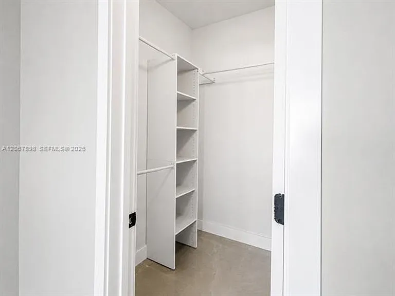 14124 Kendale Lakes Cir #Townhouse 14124 — Photo 29