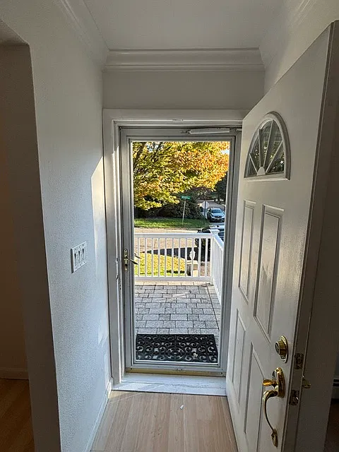 3 bed, 1640 sqft, $5,500 — Photo 4