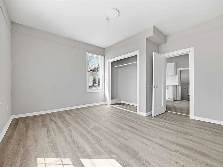 131 Margaret Ave #5 — Photo 9