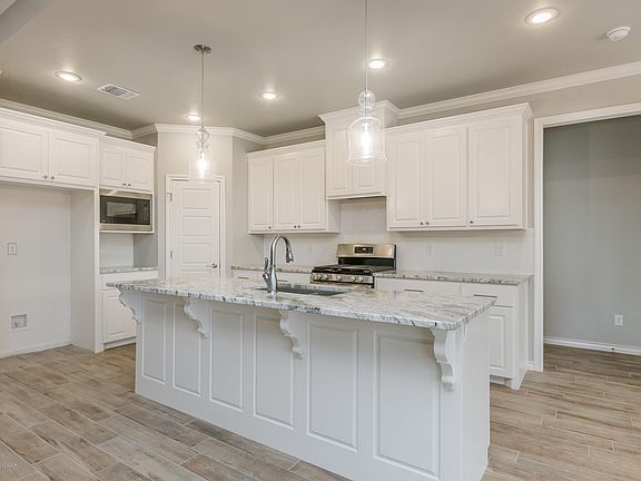 5th image of 12 Living Way Ln