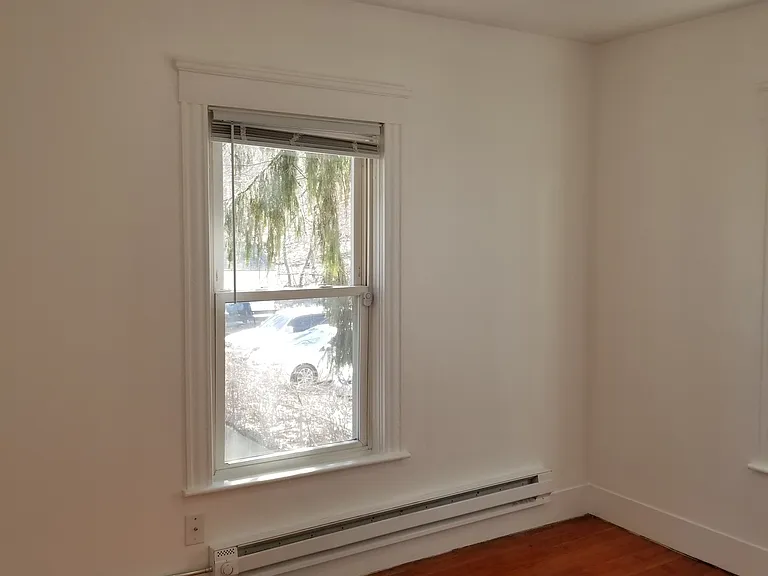  583 Willow St 2F AllNew 2ndFlr 2B/1B Granite Hardwoods PetsOK Prkg — Photo 20