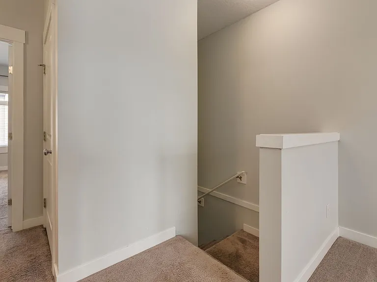 W Skyview Point Pl NE — Photo 11