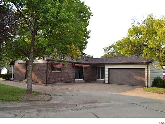 3rd image of 2210 Woodgrass Dr