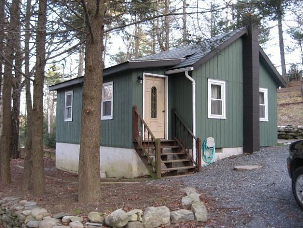 2nd image of 1213 Sherwood Forrest Rd