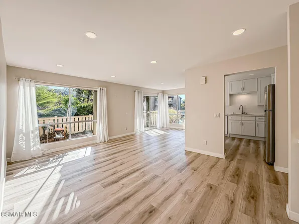 291 Sequoia Ct APT 17, Thousand Oaks, CA 91360