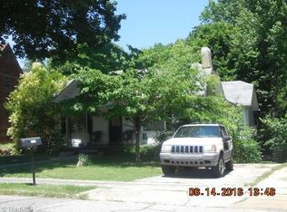 905 Circle Dr, High Point, NC 27262