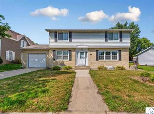 403 E Adams St, Arlington, MN 55307