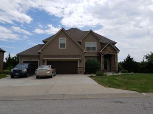 1401 NE Timberline Cir, Lees Summit, MO 64064