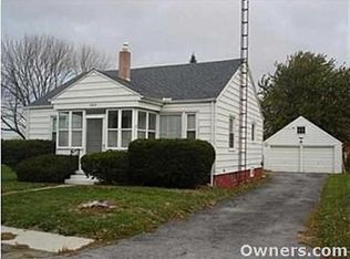 364 Thomas St, Fostoria, OH 44830