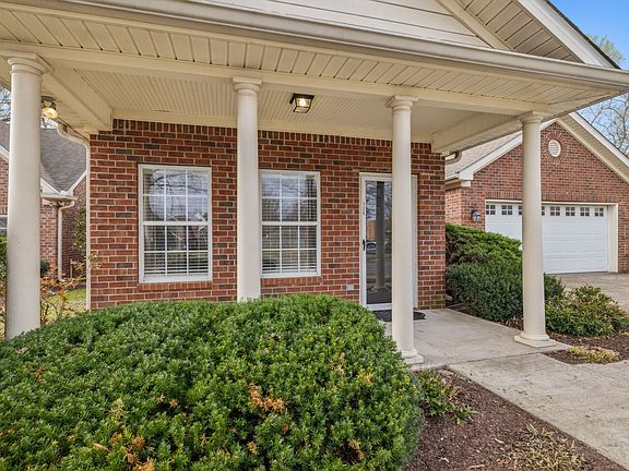 3rd image of 126 Prince William Ln